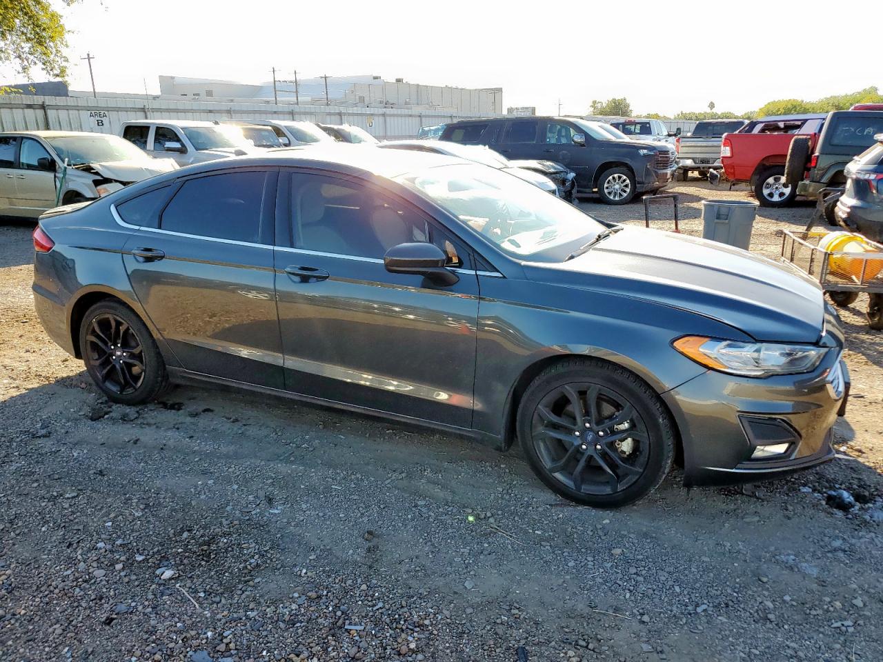Lot #3305655775 2019 FORD FUSION SE