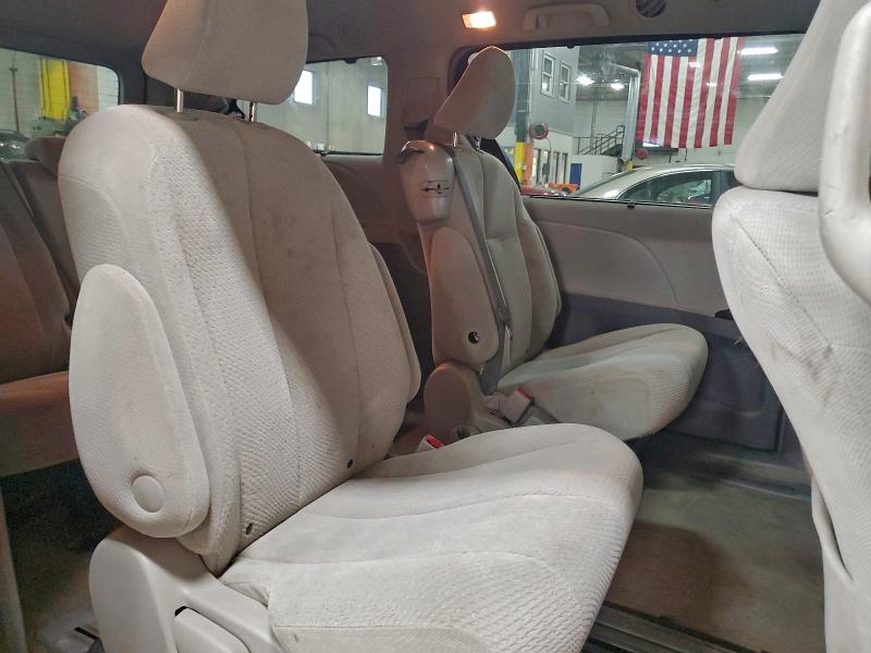 2011 TOYOTA SIENNA #3296239501