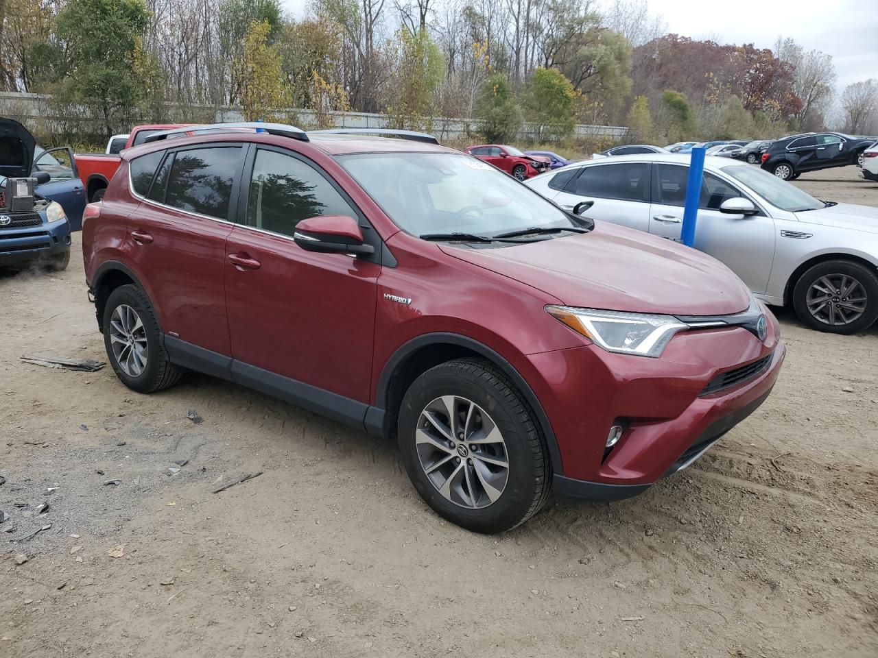 TOYOTA RAV4 LE