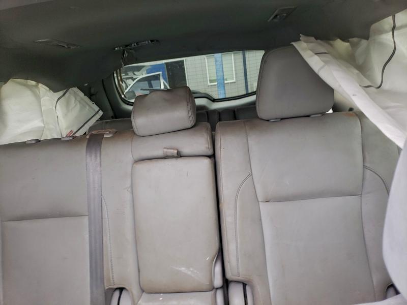 2016 TOYOTA HIGHLANDER #3304811640