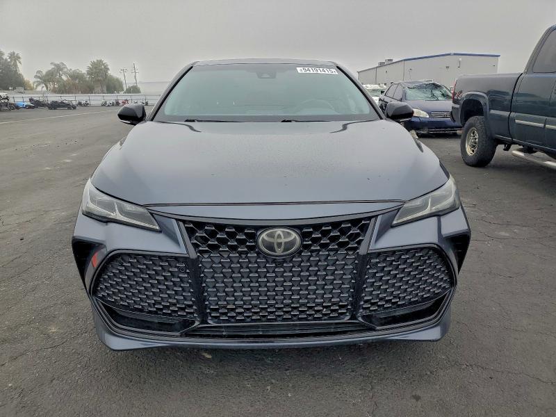 2019 TOYOTA AVALON XLE #3312734211
