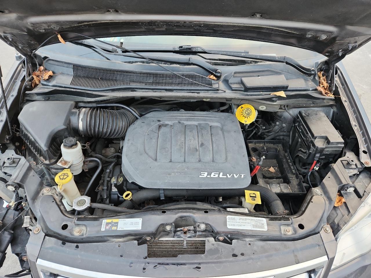 CHRYSLER TOWN & COUNTRY TOURING