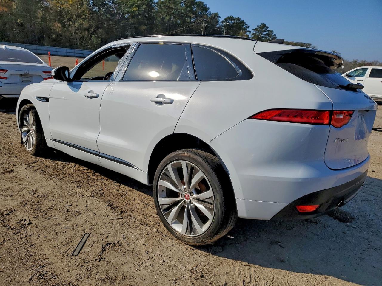 JAGUAR F-PACE CHECKERED FLAG