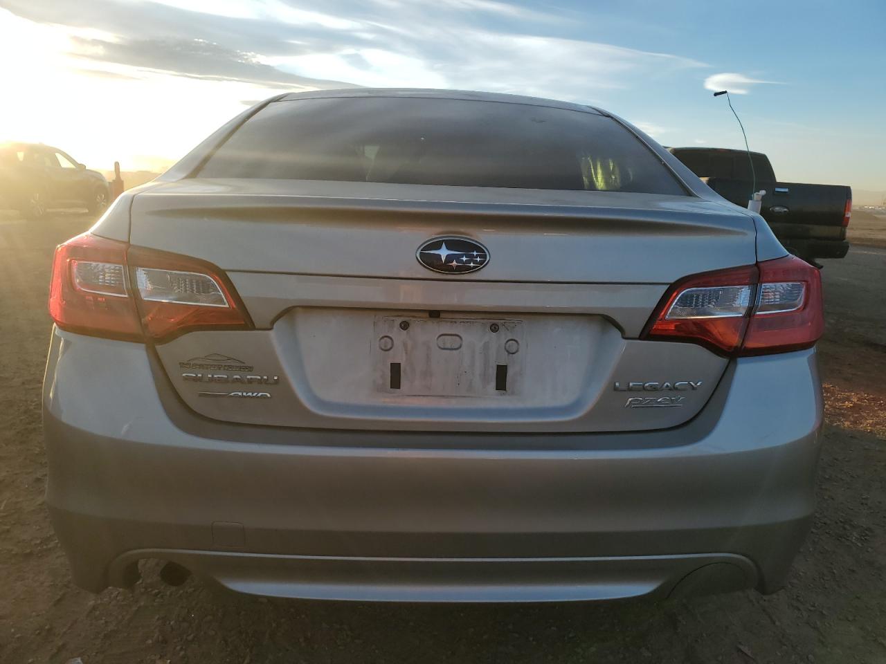 SUBARU LEGACY 2.5I