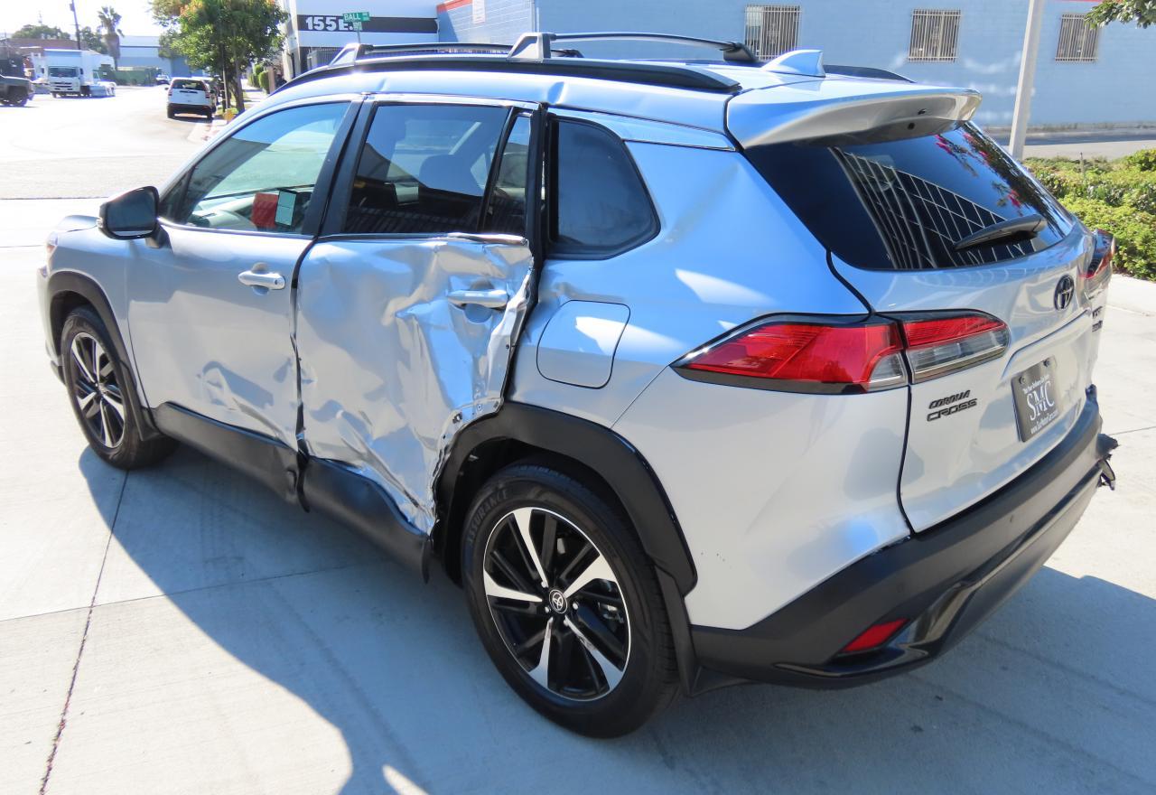 TOYOTA COROLLA CROSS SE