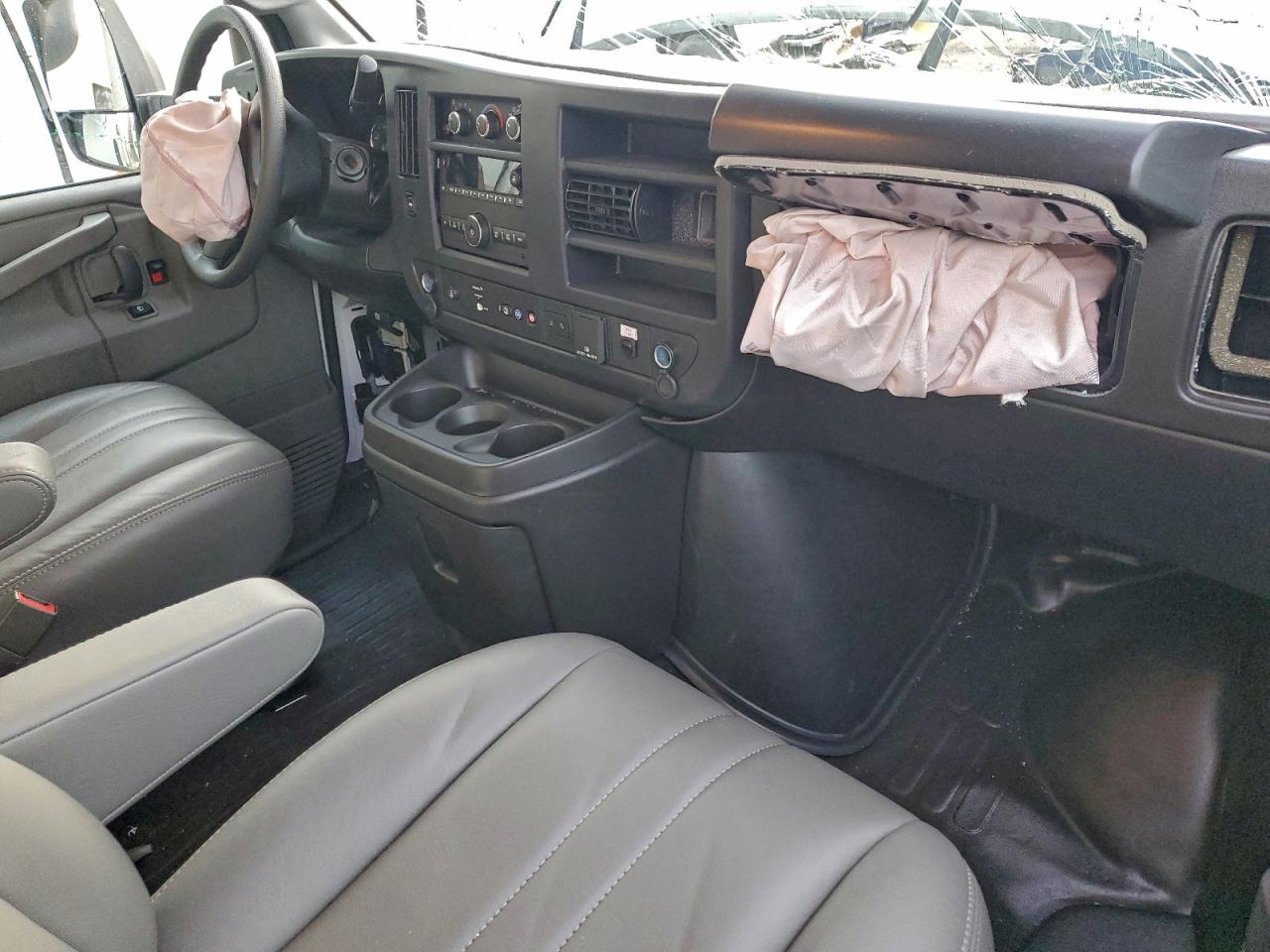 GMC SAVANA CUTAWAY G3500