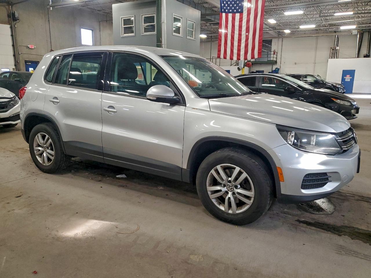 VOLKSWAGEN TIGUAN S