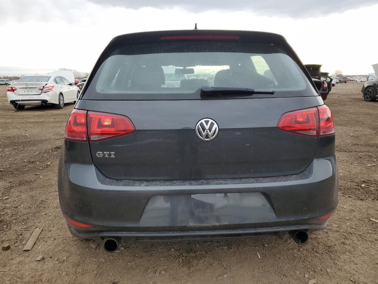 VOLKSWAGEN GOLF GTI S