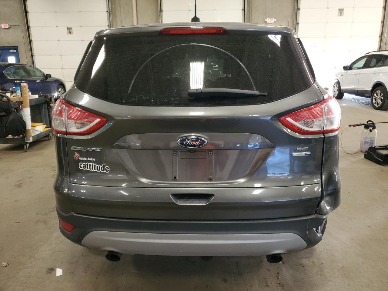 FORD ESCAPE SE