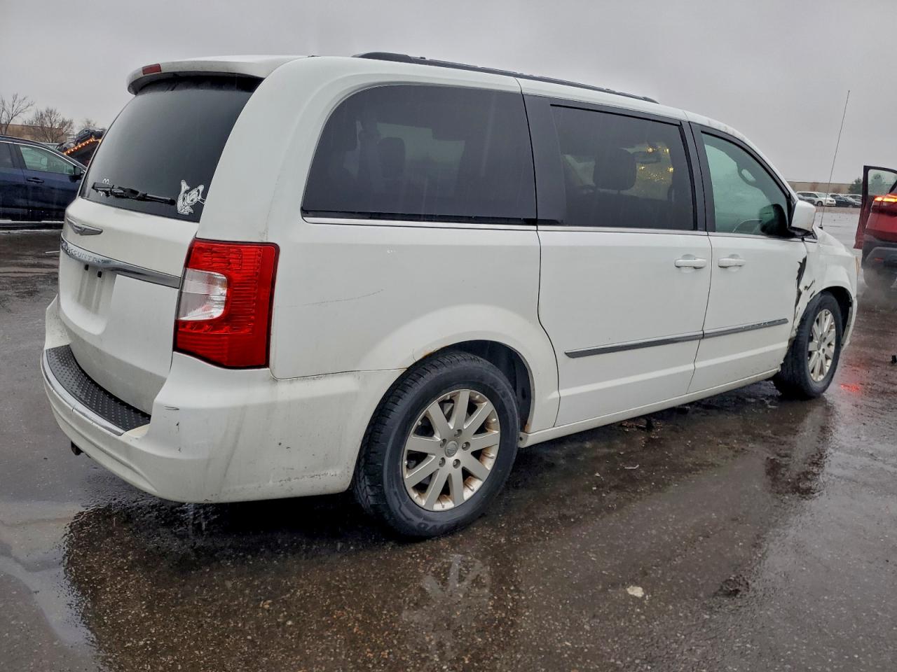 CHRYSLER TOWN & COUNTRY TOURING