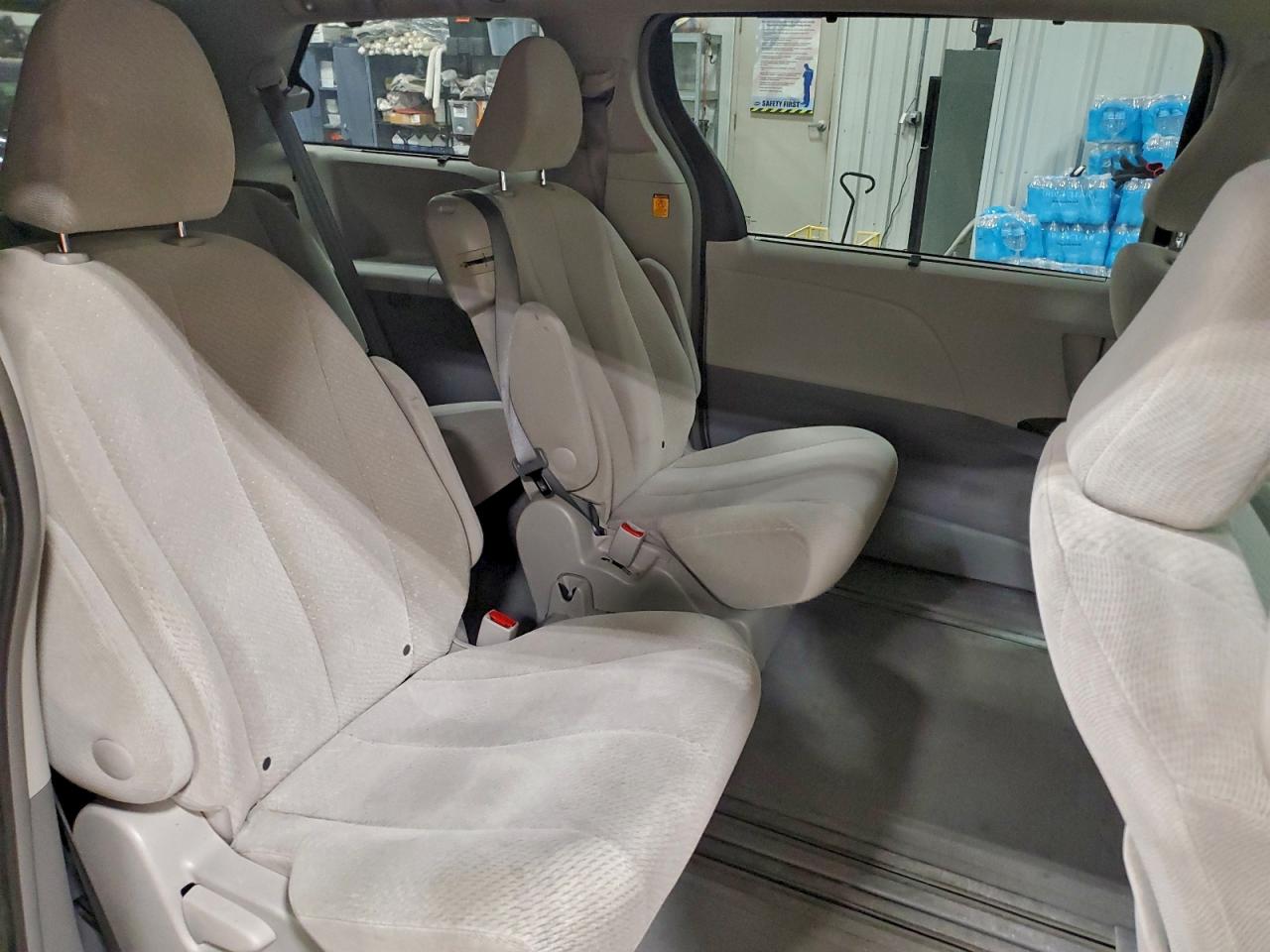 Lot #3298140182 2013 TOYOTA SIENNA LE