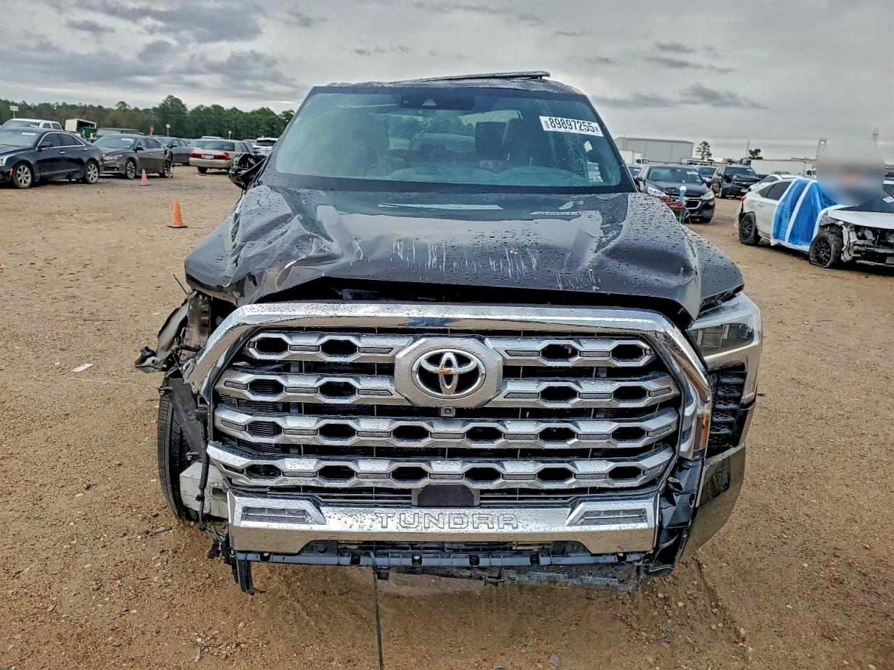 TOYOTA TUNDRA CREWMAX PLATINUM