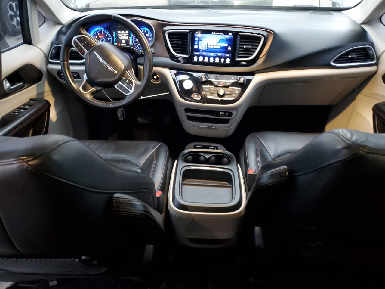 CHRYSLER PACIFICA TOURING L