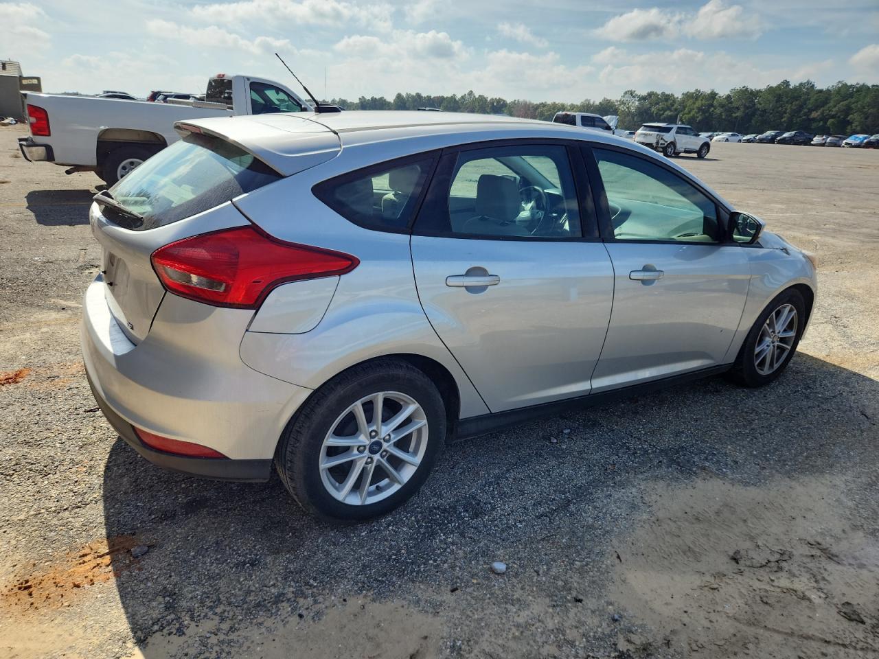 Lot #3308243153 2018 FORD FOCUS SE