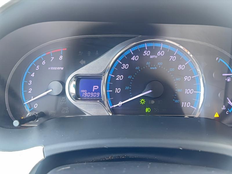 2011 TOYOTA SIENNA XLE #3296216455