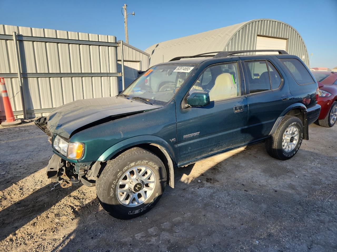 Lot #3311500232 2000 HONDA PASSPORT E