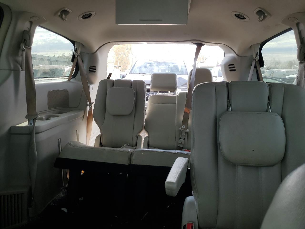 CHRYSLER TOWN & COUNTRY TOURING