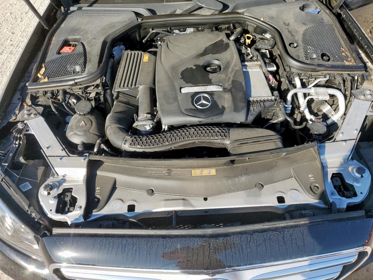 MERCEDES-BENZ E-CLASS 300