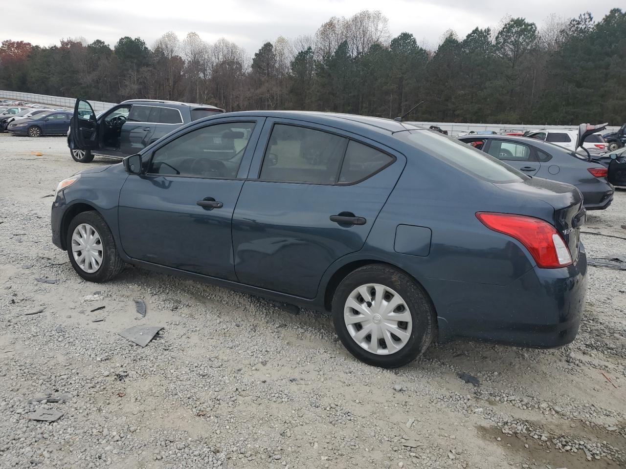 Lot #3310576047 2017 NISSAN VERSA S
