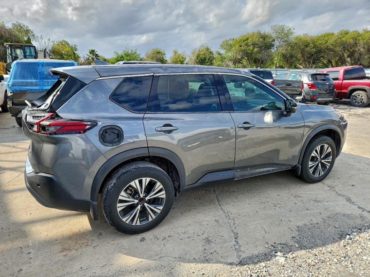 NISSAN ROGUE SV