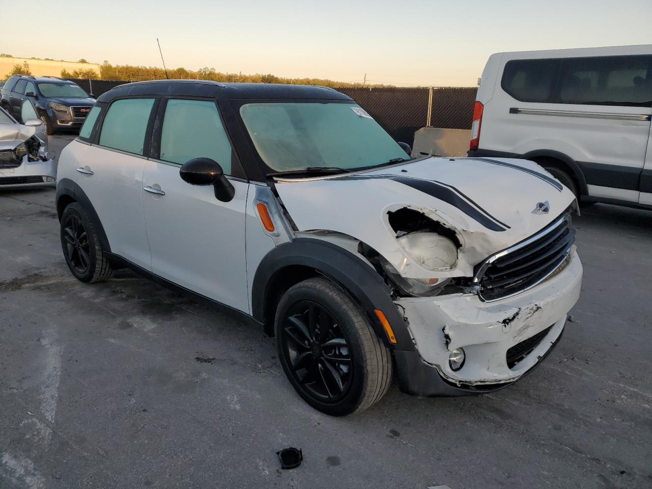 MINI COOPER COUNTRYMAN