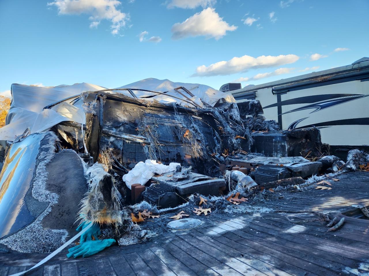 Lot #3281519700 2006 OTHER BOAT