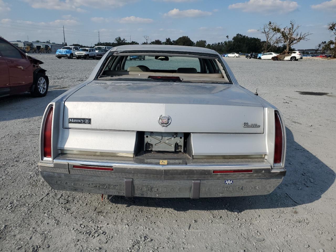 Lot #3293291485 1993 CADILLAC FLEETWOOD