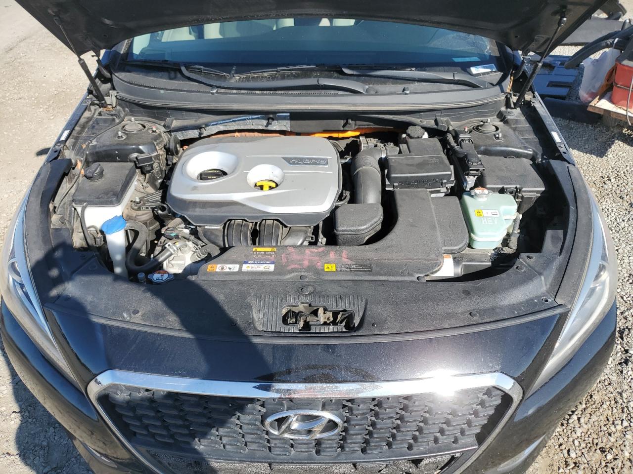 HYUNDAI SONATA HYBRID