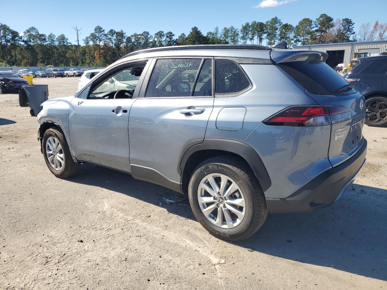 TOYOTA COROLLA CROSS LE