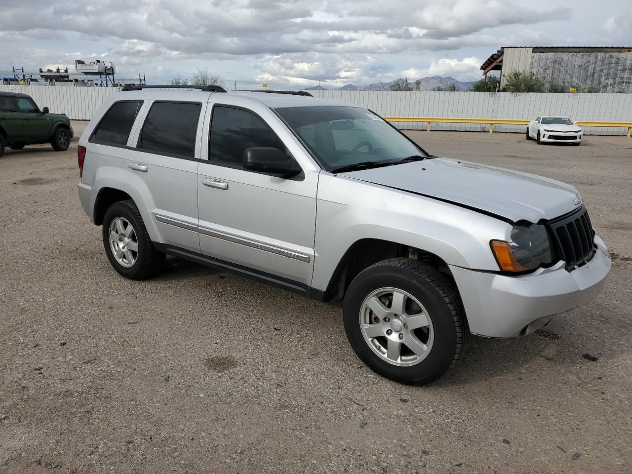 JEEP GRAND CHEROKEE LAREDO