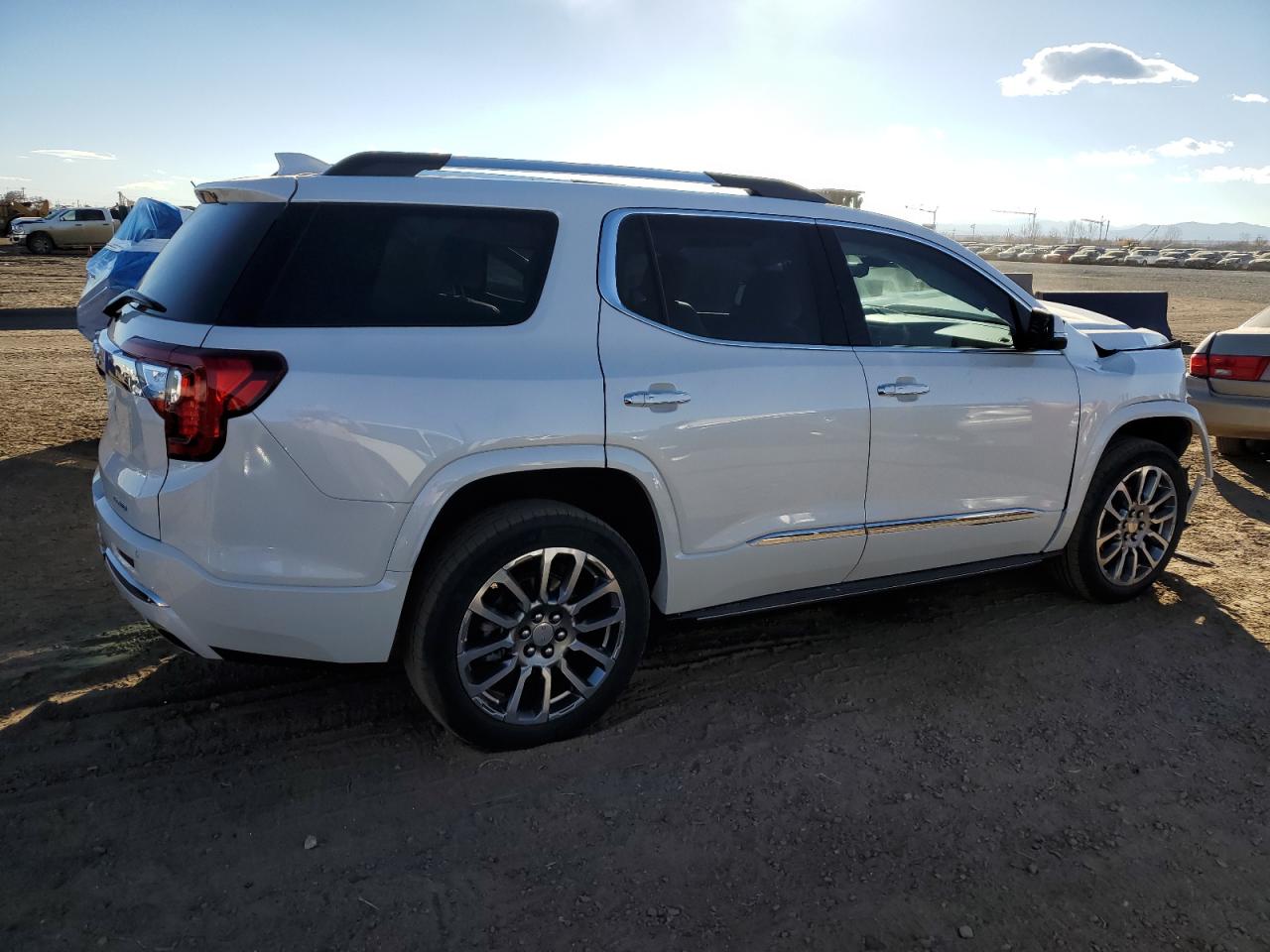 GMC ACADIA DENALI