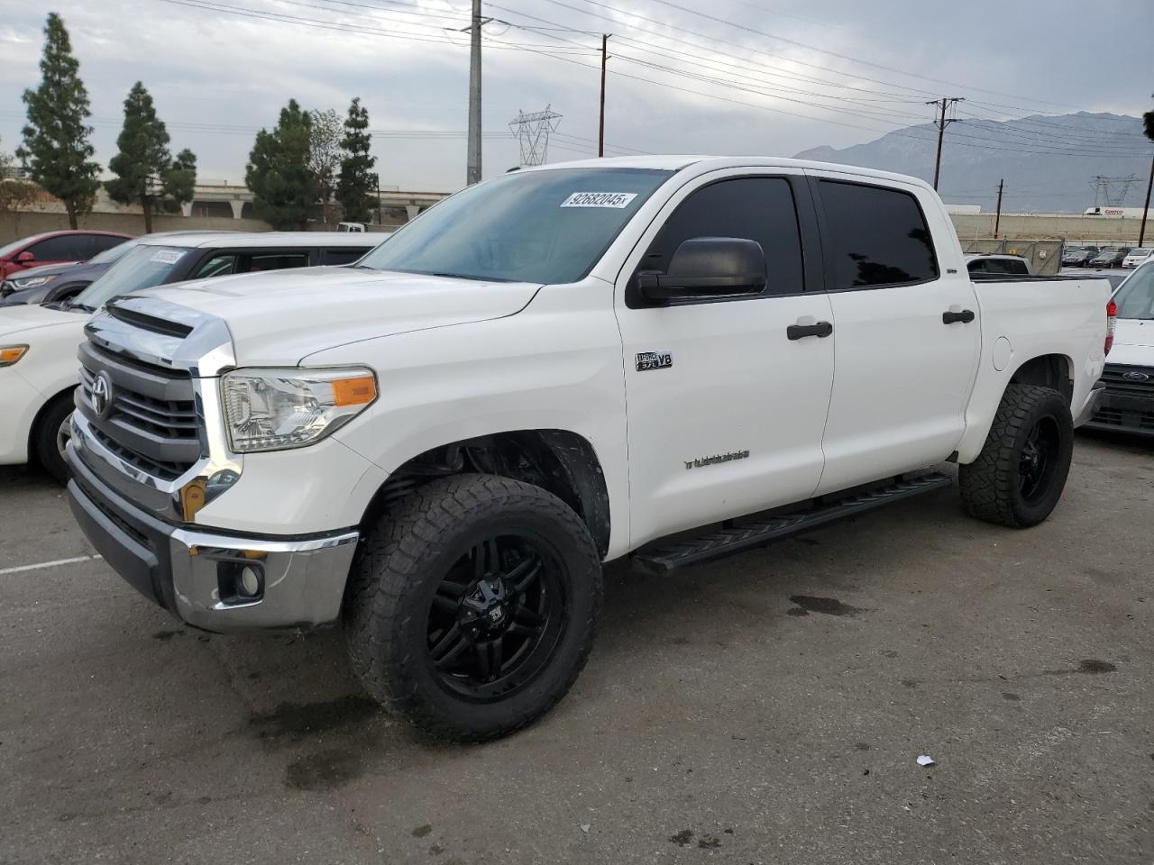 Lot #3285600285 2014 TOYOTA TUNDRA CRE