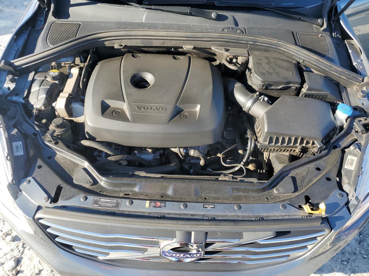 VOLVO XC60 T5 PREMIER