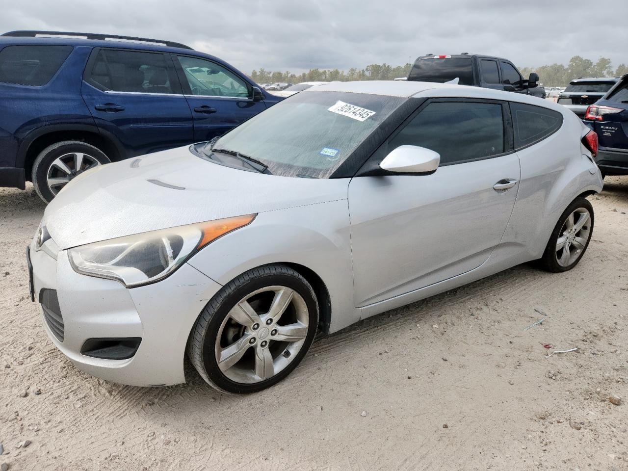 HYUNDAI VELOSTER B