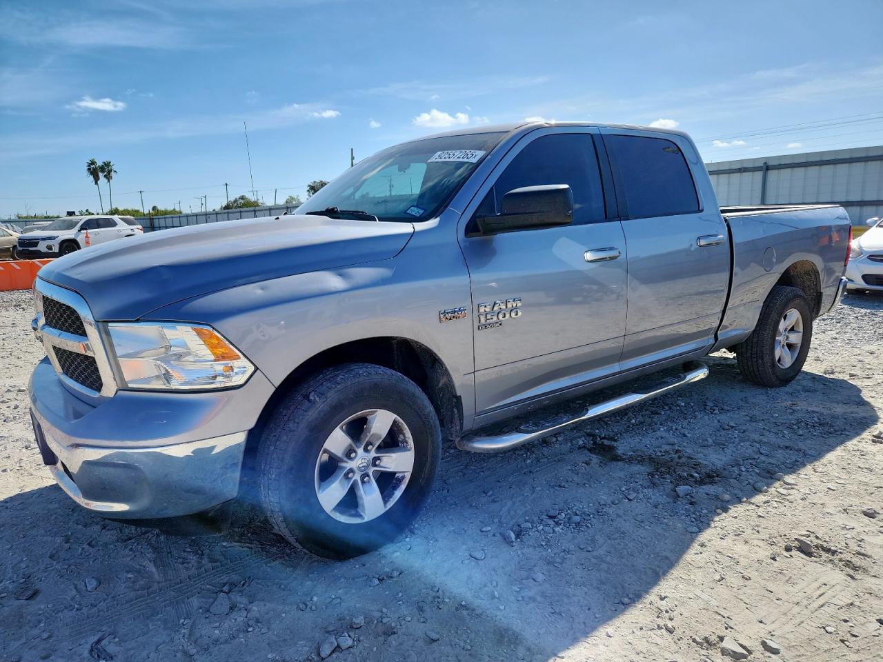 RAM 1500 SLT