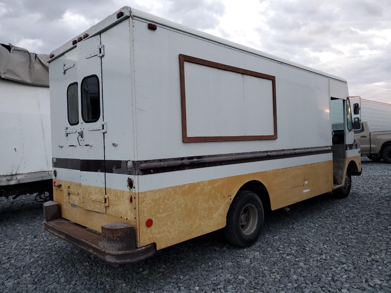 Lot #3317685188 1977 CHEVROLET R/V 2500 S