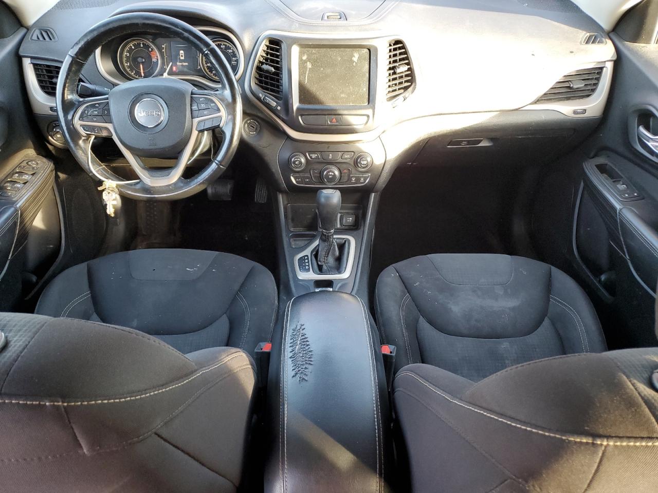 JEEP GRAND CHEROKEE LATITUDE