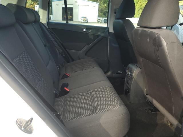 2011 VOLKSWAGEN TIGUAN S #3298202051