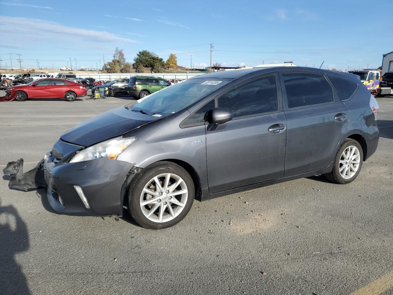 TOYOTA PRIUS V