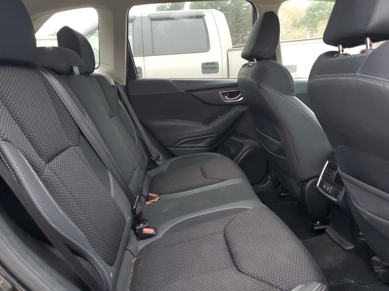 SUBARU FORESTER PREMIUM