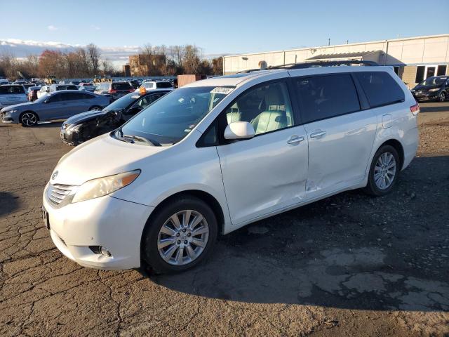 Global Auto Auctions: 2011 TOYOTA SIENNA XLE