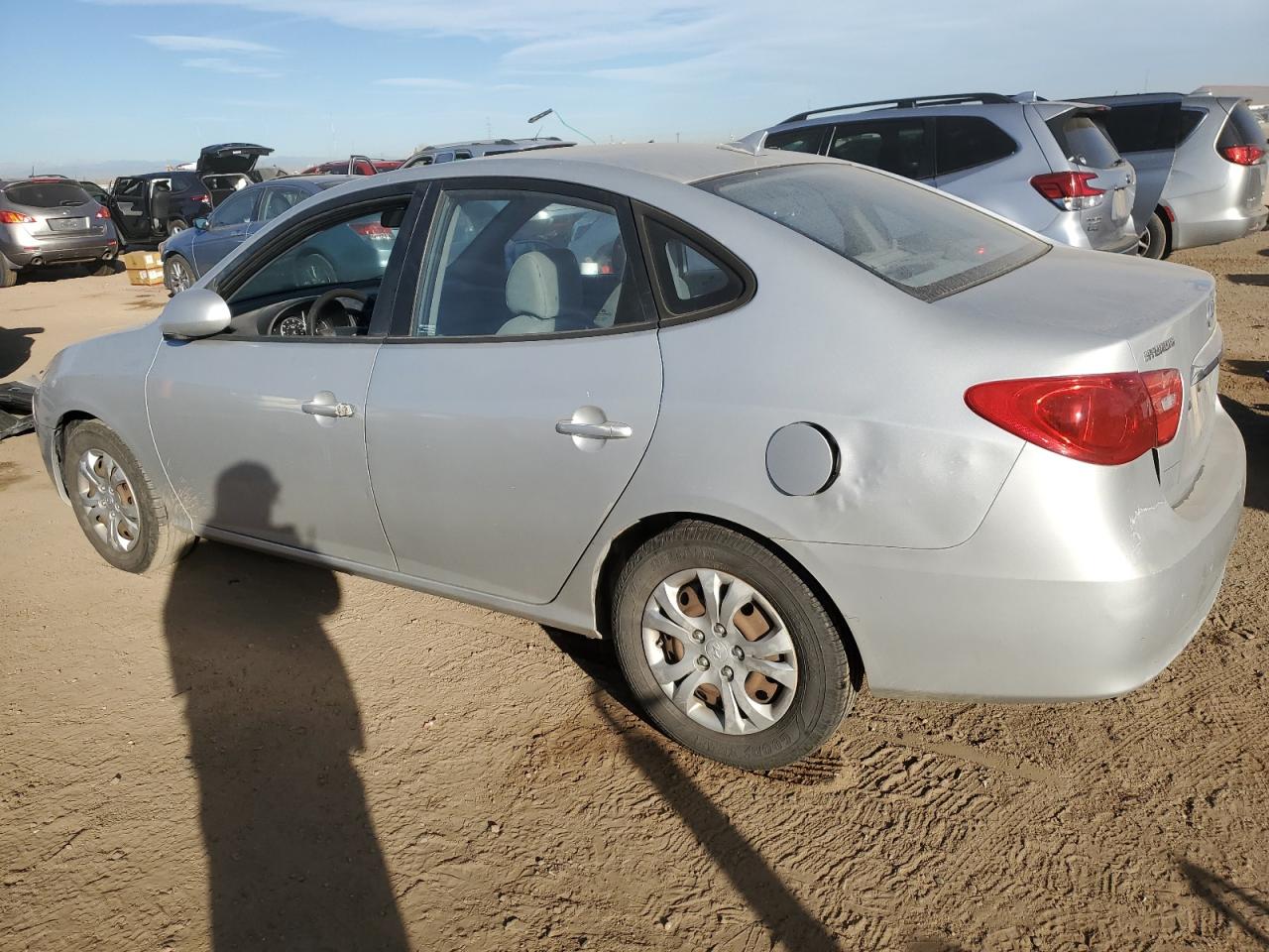 HYUNDAI ELANTRA BLUE