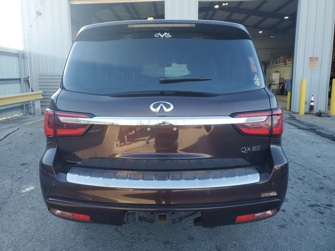 INFINITI QX80 LUXE