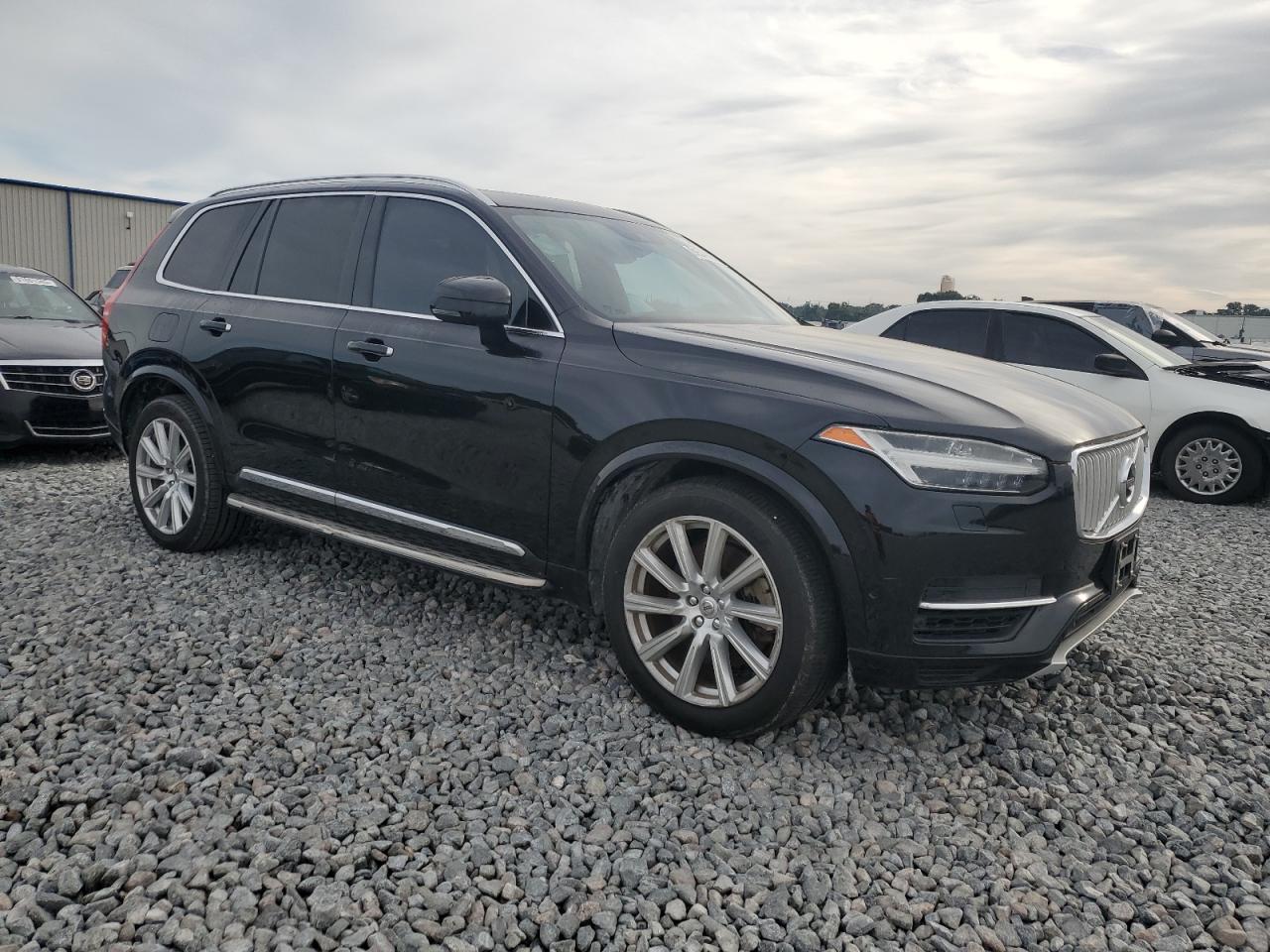 VOLVO XC90 T8