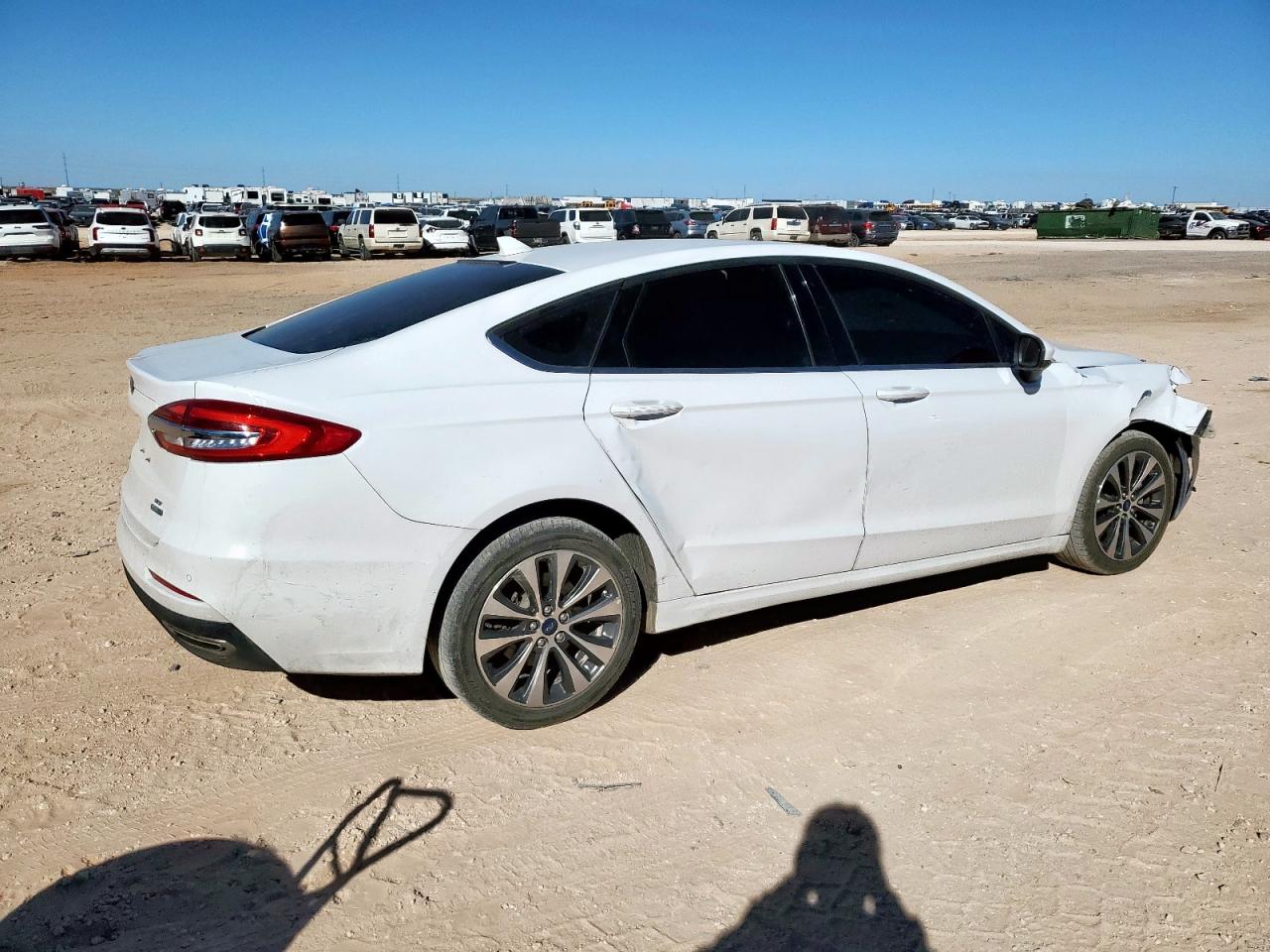 FORD FUSION SE