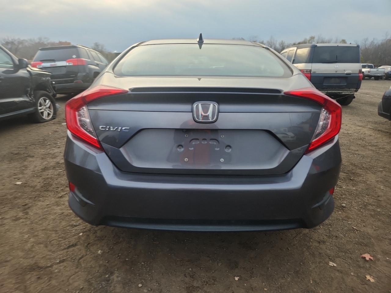 Lot #3308214198 2018 HONDA CIVIC EX