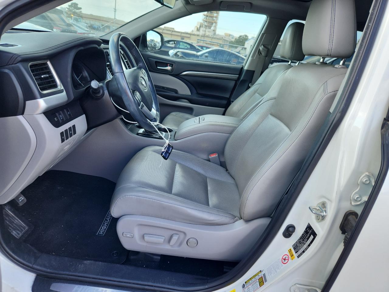 TOYOTA HIGHLANDER LIMITED