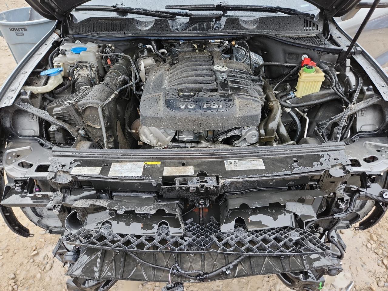 VOLKSWAGEN TOUAREG SPORT