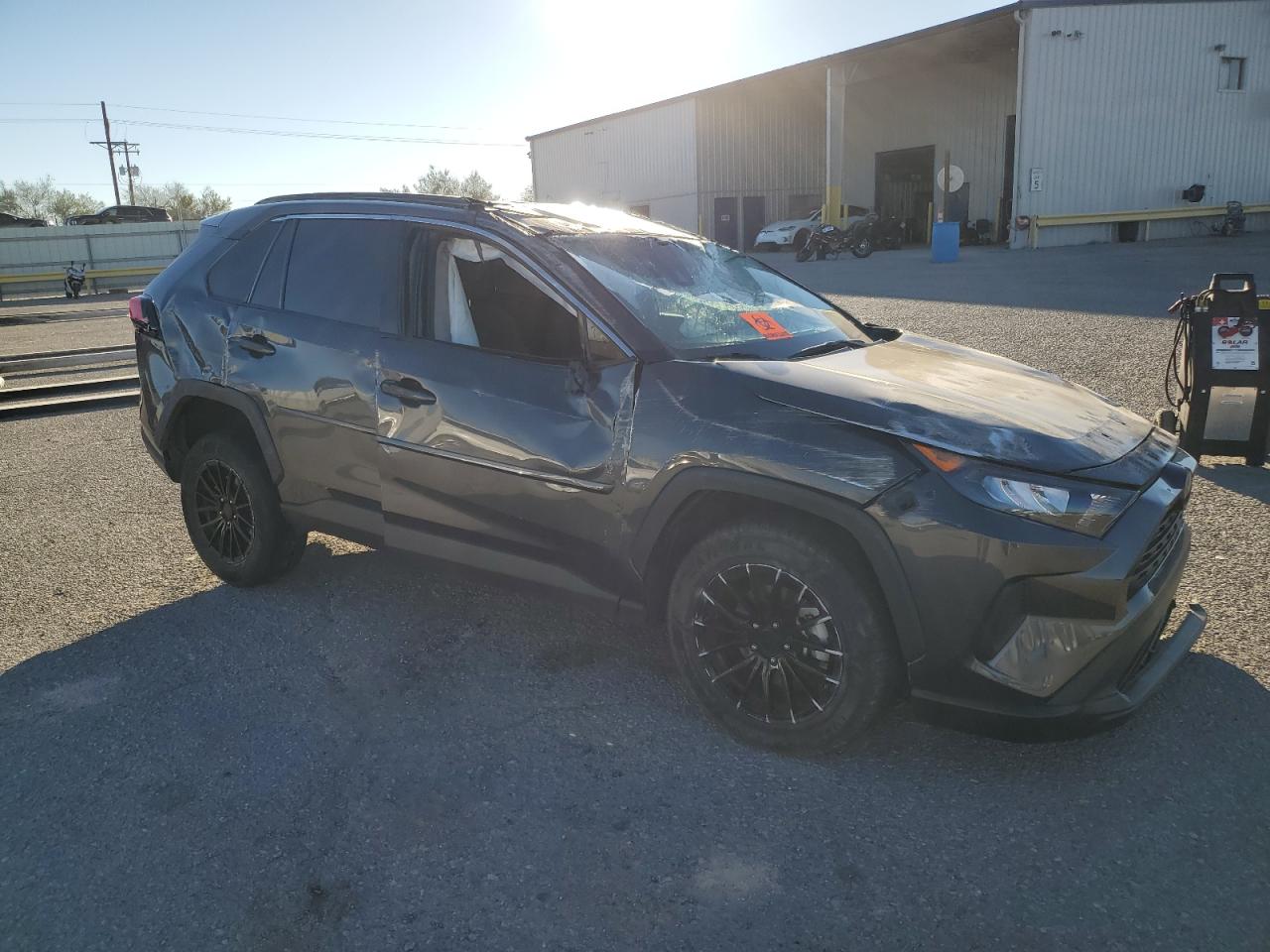 TOYOTA RAV4 LE