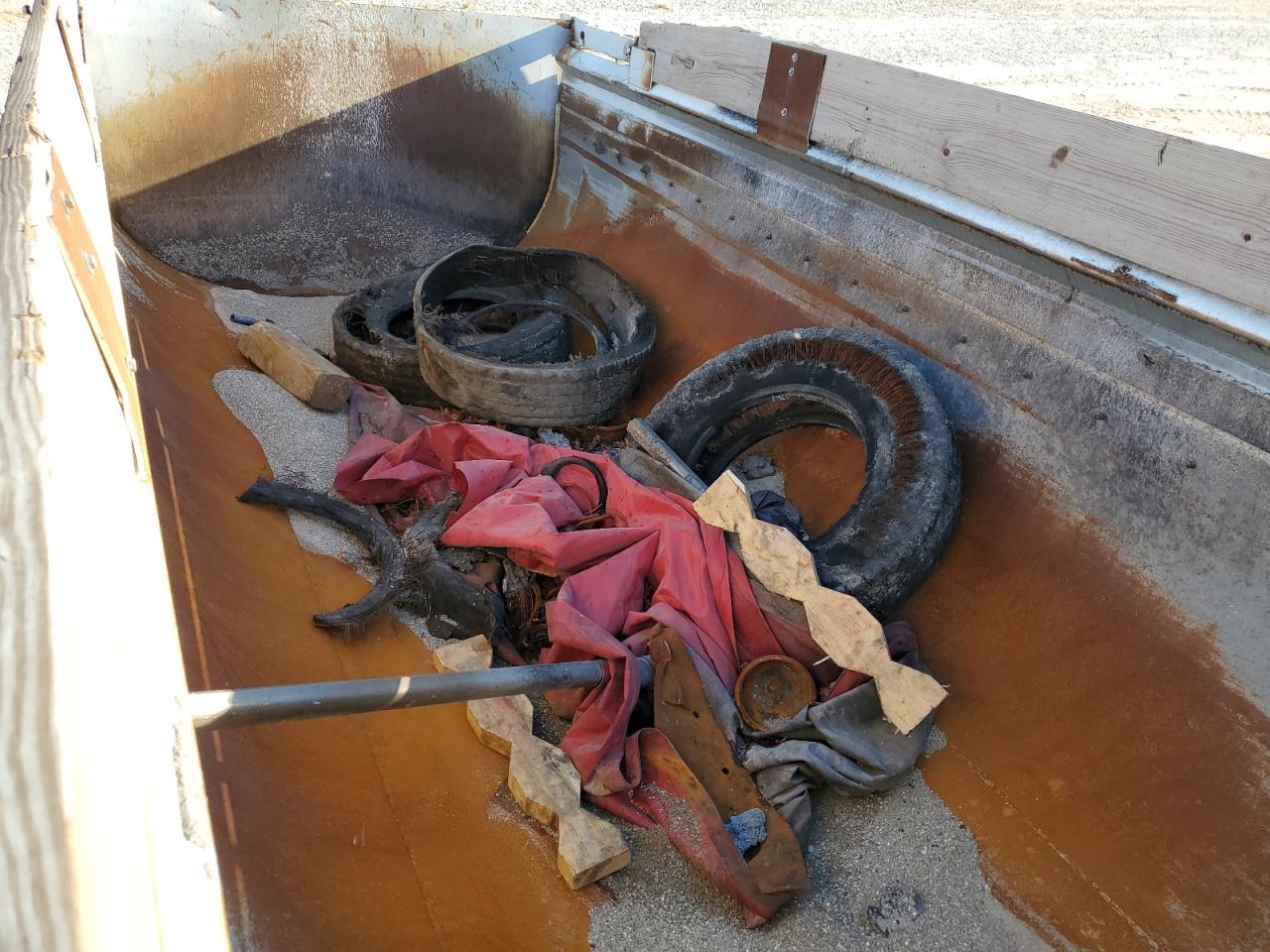 Lot #3290209241 2017 MACK 700 GU700